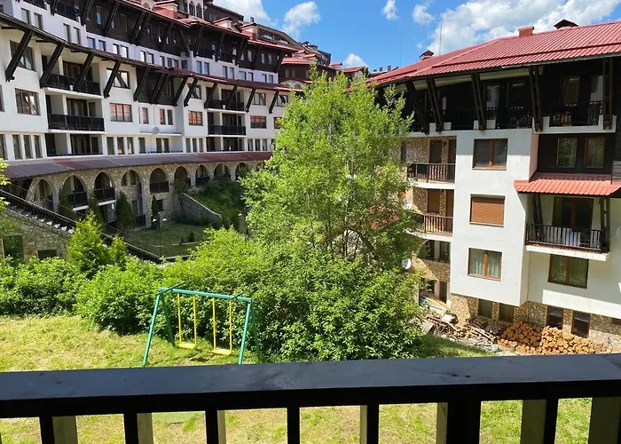 червената шапчица гранд манастира